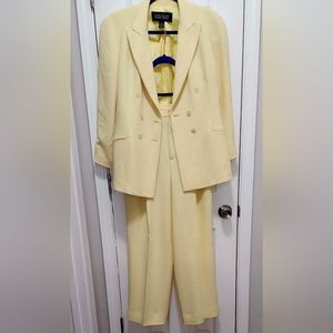 Lenard Allard Ellen Tracy  womens yellow double breasted suit